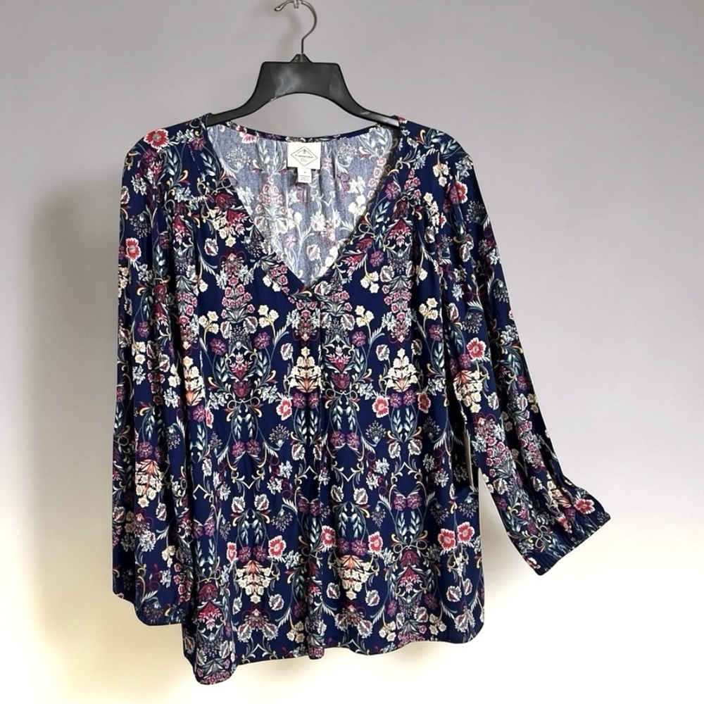 St John's Bay Top M Navy Multi Floral Whimsigoth Pullover Casual Boho Shirt‎ - Picture 5 of 12